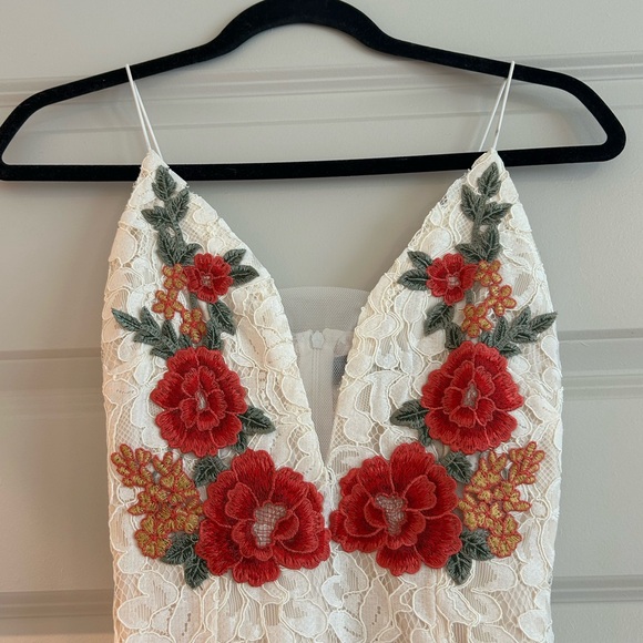 CBR Chic/Boutique/Rose lace mini dress - Picture 3 of 4